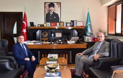 Bandırma Onyedi Eylül Üniversitesi Rektörü Prof. Dr. İsmail Boz Balıkesir Üniversitesi’ni Ziyaret Etti