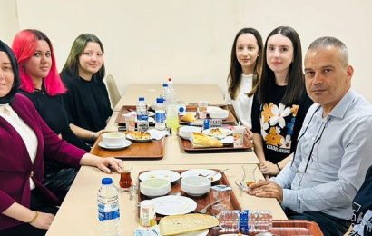 Dursunbey’deki Yurtlarda Kalan Öğrencilerle Buluşma