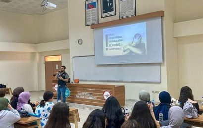 Balıkesir Üniversitesi’nde Uyuşturucu Farkındalığı İçin Bilgilendirme Faaliyetleri Düzenlendi