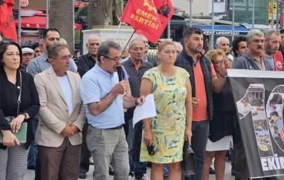 CHP Bandırma İlçe Örgütü 10 Ekim Ankara Garı Katliamını Anma Etkinliğine Katıldı