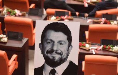 Bandırma’da Tutuklu Milletvekili Can Atalay’ın Meclis’e Davet Edilmesi Gerektiği Vurgusu Yapıldı