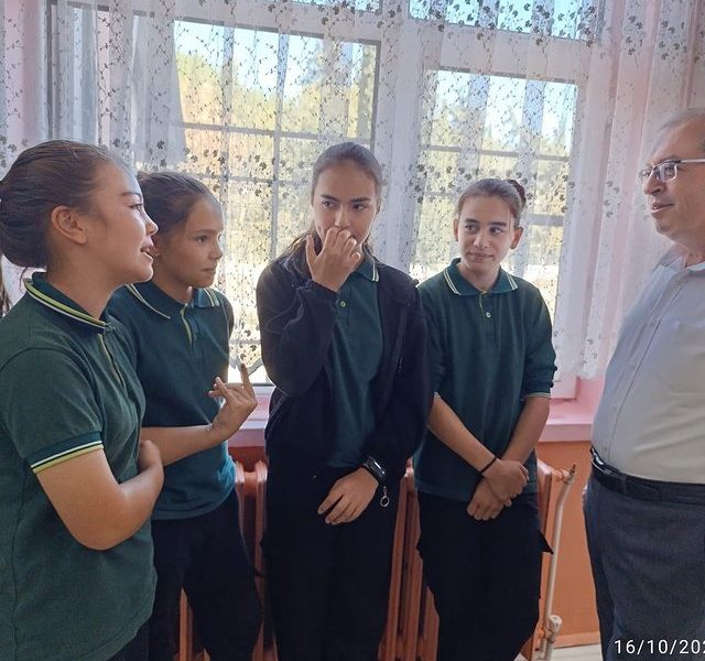 İlçe Milli Eğitim Müdürü ve Şube Müdürü Okulları Ziyaret Etti