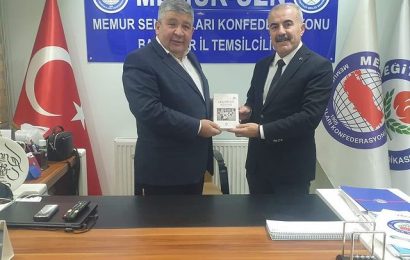 Balıkesir İl Milli Eğitim Müdürü Murat Demir, Memur-Sen Balıkesir İl Başkanı Ercan Kurter’i Ziyaret Etti