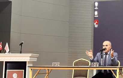 Ayvalık’ta Eğitimde Spor Konulu Toplantı