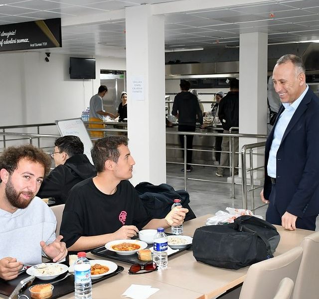 Gençlik ve Spor İl Müdürü Öğrencilerle Buluştu