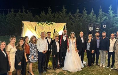 Bandırma Belediyesi, Hakan ve Buse Barı’nın Düğününü Kutladı