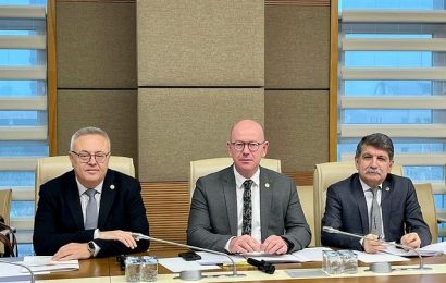 Sağlık, Aile Çalışma ve Sosyal İşler Komisyonu, Sosyal Sigortalar ve Genel Sağlık Sigortası Kanunu’nda Değişiklik Yapılmasına Dair Kanun Teklifini Görüşüyor