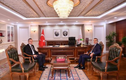 Can Aksoy, Esenyurt Kaymakamı Atakan Atasoy’u Ziyaret Etti