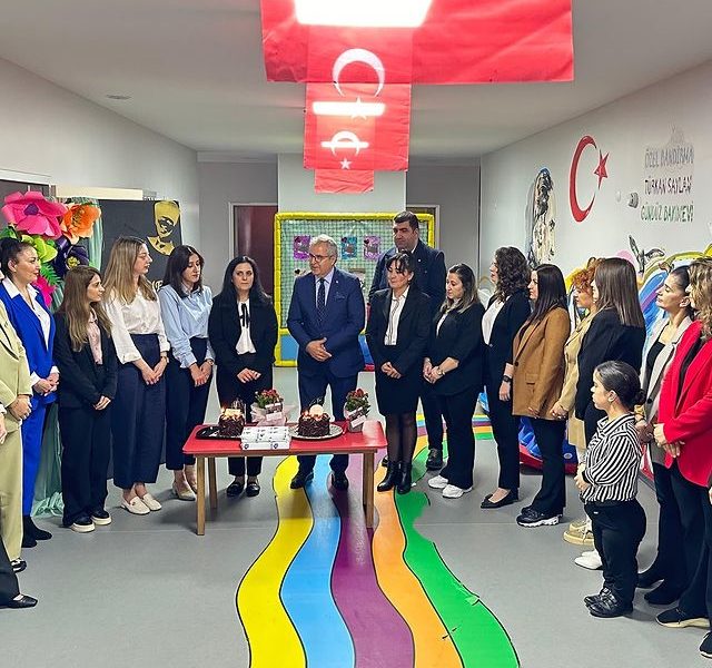 Bandırma Belediyesi, Öğretmenler Günü’nde Öğretmenlerle Bir Araya Geldi