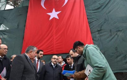 Balıkesir Valisi İsmail Ustaoğlu, Alaca Mescit Camii’ndeki Restorasyon Çalışmalarını İnceledi