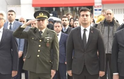 Anma Etkinliği ile Mustafa Kemal Atatürk Saygıyla Anıldı