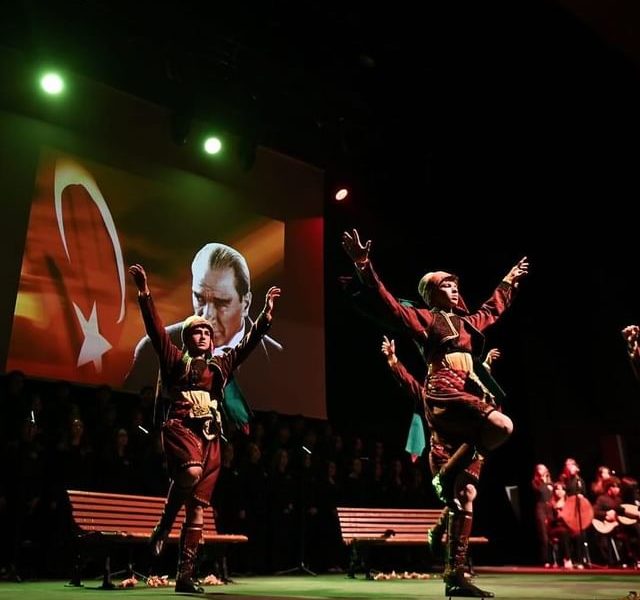 Gazi Mustafa Kemal Atatürk’ün Ebediyete İntikalinin 86. Yılı Balıkesir’de Anıldı