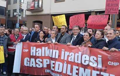 CHP KARESİ İlçe Başkanlığı, Esenyurt Belediye Başkanı’nın Görevden Alınmasını Eleştirdi