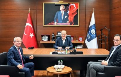 Türk Ticaret Bankası’nın Genel Müdürü Kasım Akdeniz, Yönetim Kurulu Başkanı Nazmi Yarış ve Başkan Yardımcısı Sinan Yırcalı’yı Ziyaret Etti