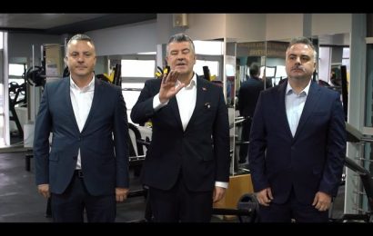 Karesi Belediyesi Spor Kompleksi Yenileme Çalışmalarına Devam Ediyor