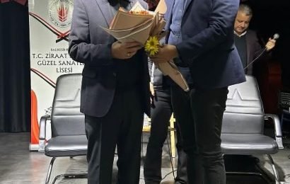 Türk Müziği Dünyasının Önemli İsimlerinden Özhan Eren, Ziraat Bankası Güzel Sanatlar Lisesi Öğrencileriyle Buluştu