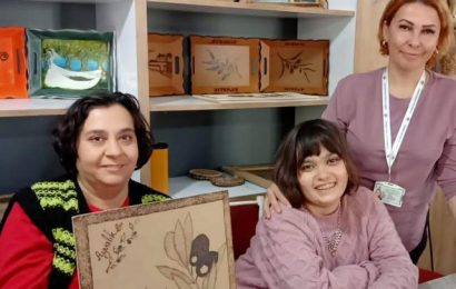 Ayvalık Halk Eğitim Merkezi, Engelli Bireylere El Sanatları Kursu Açtı