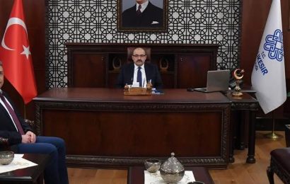 Türk Telekom Balıkesir İl Müdürü Vali Ustaoğlu’nu Ziyaret Etti