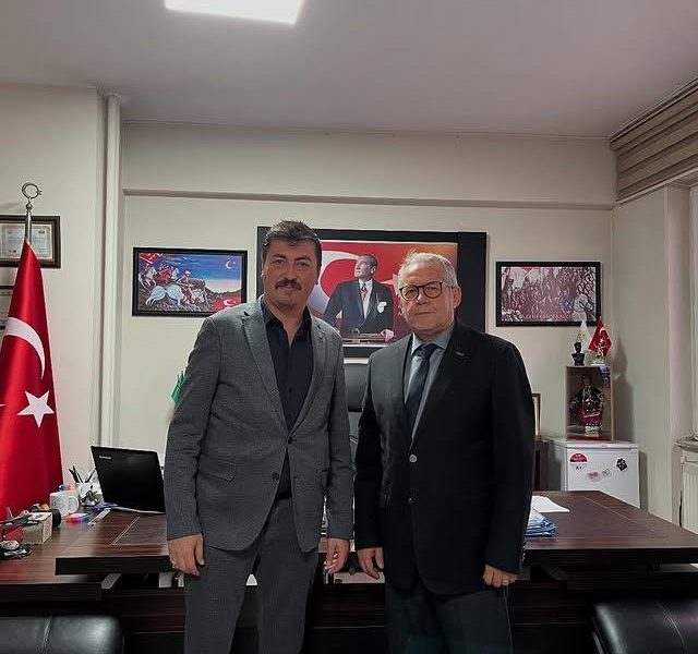 Edremit Adalet ve Kalkınma Partisi İlçe Başkanı Edremit Halk Eğitimi Merkezi’ni Ziyaret Etti