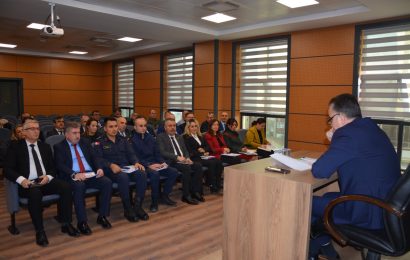 Edremit Kaymakamı Ahmet Odabaş İlçe İdare Şube Başkanlarıyla Toplantı Gerçekleştirdi