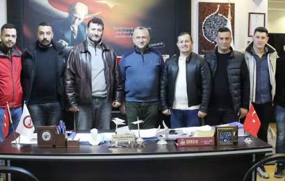 Susurluk Şeker İş Sendikası, Şeker Fabrikası çalışanlarıyla birlikte Susurluk Belediye Başkanı Hakan Yıldırım Semizel’i ziyaret etti