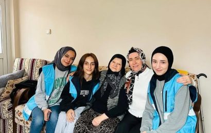 Dursunbey’de Yurt Öğrencilerinden Toplumsal Dayanışma Örneği