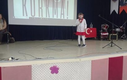 İstiklal Marşı Okuma Yarışmasında Fatıma Sare Gündoğan İlçe Üçüncüsü Oldu