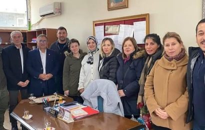 CHP Bandırma Kadın Kolları Başkanı, 17 Eylül Mahallesi Muhtarı ile Görüştü