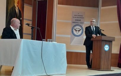 Edremit’te Fazıl Say’ın “KUVVACI” Kitabı Tanıtıldı