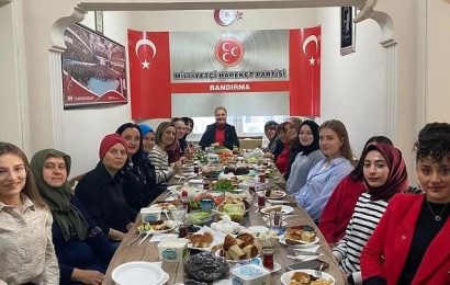 Bandırma Ülkü Ocakları Asena Birimi, MHP Kadın Aile Engelli ve Çocuk Politikaları Başkanlığı ile Kahvaltı Programında Buluştu