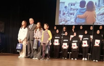 Ayvalık’taki Ustalı Anadolu İmam Hatip Lisesi Öğrencisi Azra Karamemer İl İkincisi Oldu