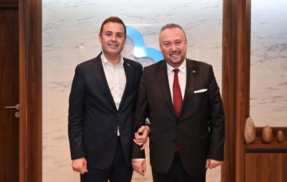 Balıkesir Büyükşehir Belediye Başkanı Ahmet Akın’dan Uşak Belediyesi’ne Dostane Ziyaret