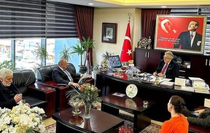 Belediye Yetkilileri, TEB Bankası Müdürü ve Mahalle Muhtarlarını Ağırladı