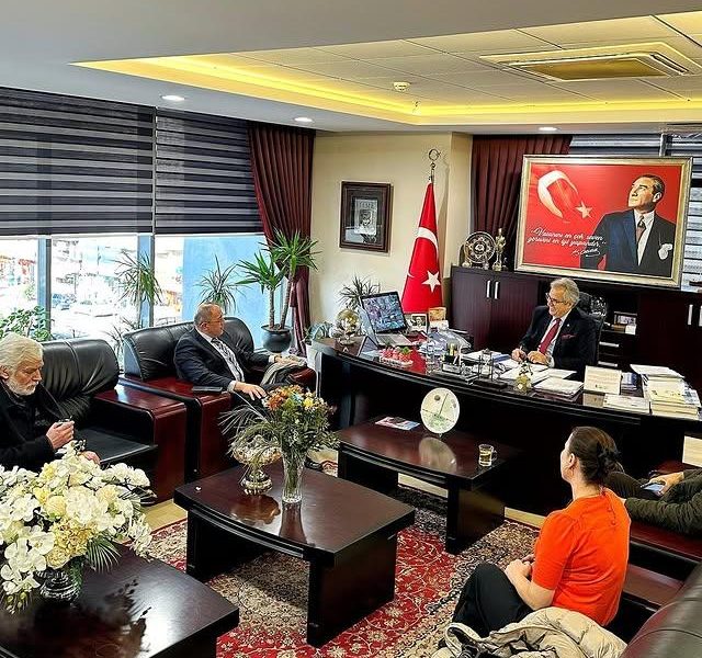 Belediye Yetkilileri, TEB Bankası Müdürü ve Mahalle Muhtarlarını Ağırladı