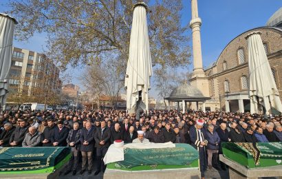 Balıkesir’deki Zağnos Paşa Camii’nde Kurra Hafız Mahmut İnan’ın Son Yolculuğu Yapıldı