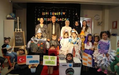 Savaştepe Anaokulu’nda Geri Dönüşüm Defilesi Düzenlendi