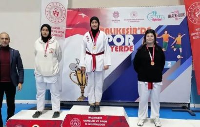 Edremit Anadolu İmam Hatip Lisesi Öğrencilerinden Büyük Başarı