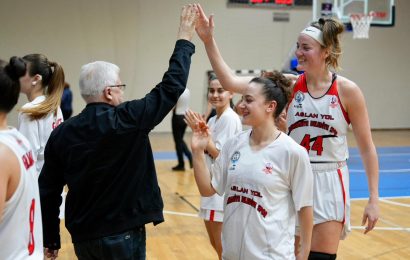 Burhaniye’de Galibiyet Coşkusu