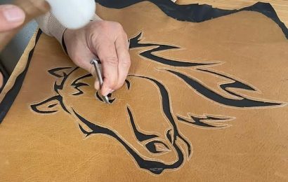 Deri Tablo Yapımı Kursu Ayvalık Halk Eğitim Merkezi’nde Başlatıldı