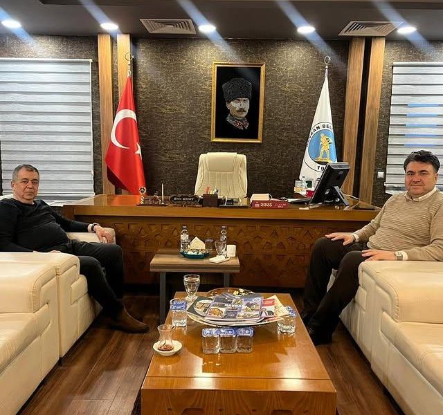 Ali Aydınlıoğlu, Havran Belediye Başkanı Emin Ersoy’u Ziyaret Etti