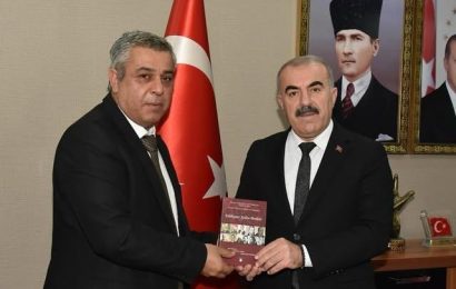 Gönen Sarıköy Çok Programlı Anadolu Lisesi Müdürü ve Türk Dili ve Edebiyatı Öğretmeni İl Milli Eğitim Müdürü’nü Ziyaret Etti