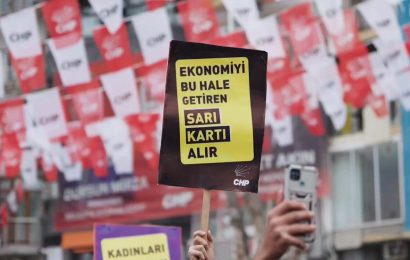 Emeklilere Kırmızı Kart Çağrısı