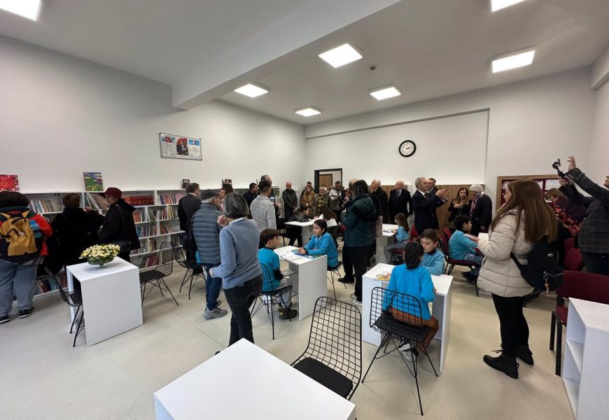 Burhaniye Kaymakamı İlyas Memiş, Mehmet Akif Ersoy İlkokulu’nda Kütüphane Açılışına Katıldı