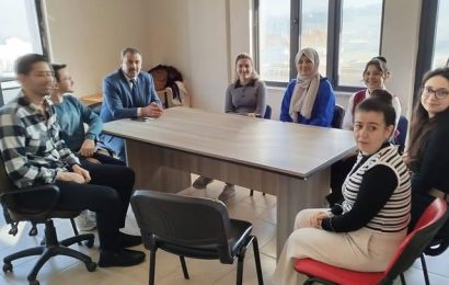 İlçe Milli Eğitim Müdürü Mustafa Yücel, Özel Eğitim ve Rehabilitasyon Merkezi’nde