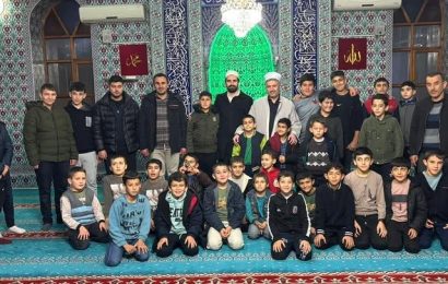 Dursunbey’de “Cuma Geceleri Ailece Caminin Önemi” Programı Düzenlendi