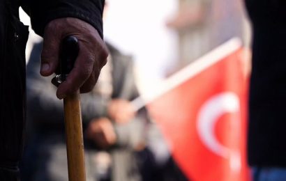 Bakanın Emekli Maaşı Açıklaması Tartışmalara Yol Açtı