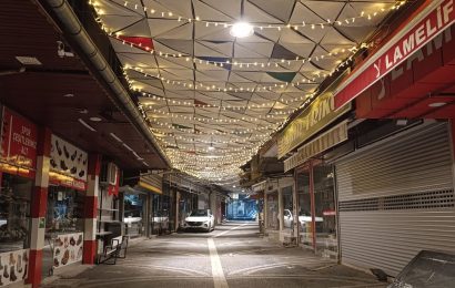 Karesi’nin Gündüz ve Gece Yaşamı Göz Kamaştırıyor