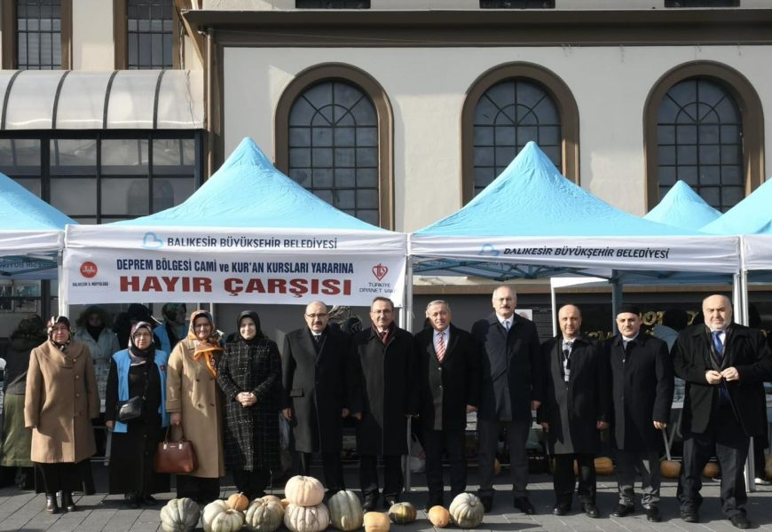 Vali Ustaoğlu, Deprem Bölgelerinde Hayır Çarşısı’nı Ziyaret Etti