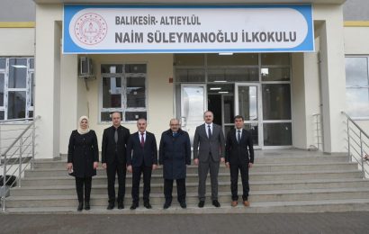 Balıkesir Valisi İsmail Ustaoğlu’ndan Naim Süleymanoğlu İlkokulu’na Ziyaret