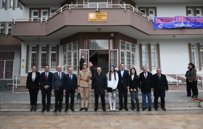 Balıkesir Lisesi’nin 140. Yıl Dönümünde Resim Sergisi Açılışı Gerçekleşti